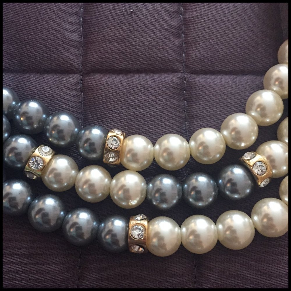 1928 Jewelry Triple Strand Grey & Pearl Necklace - Picture 4 of 7
